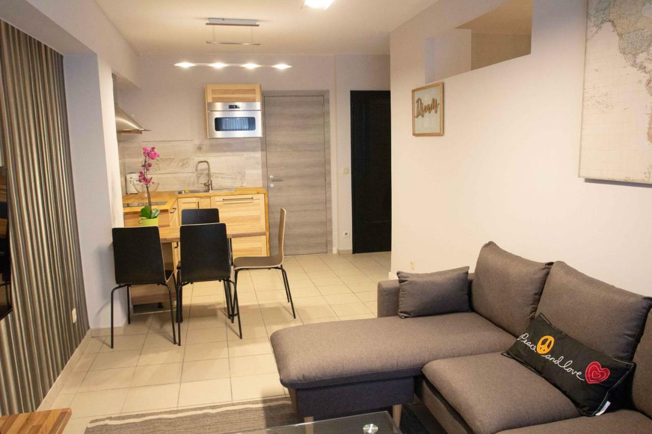 Apartment Renovated In Center *